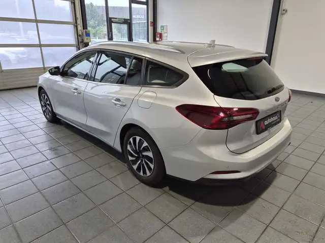 Ford Focus view 4