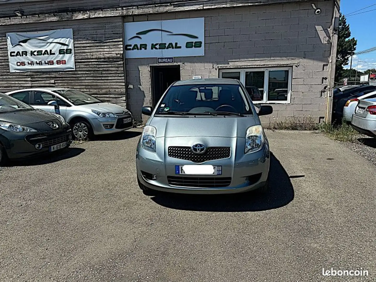 Toyota Yaris 69 VVT-I CREATION 5P Gris - 2