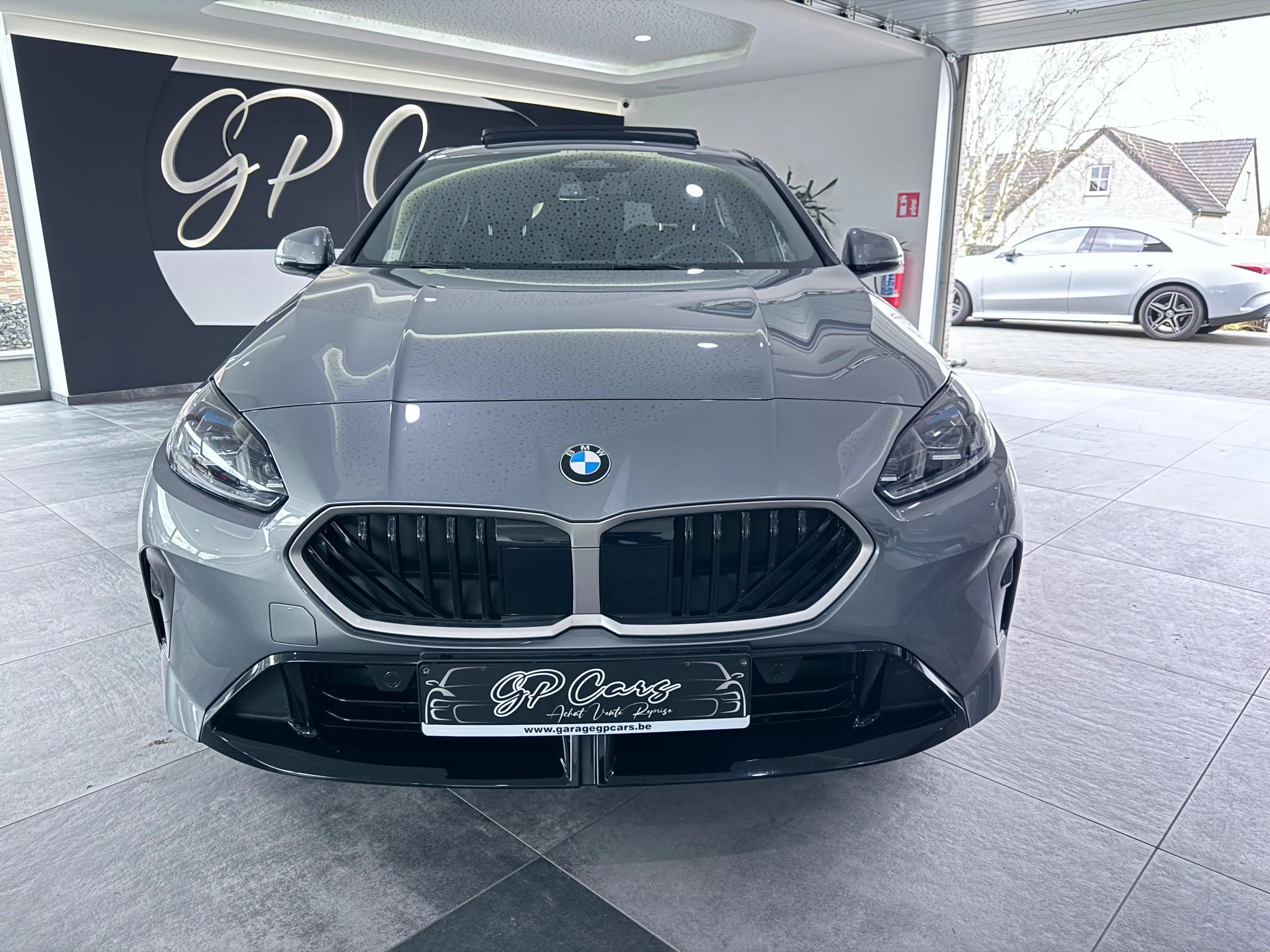 BMW 118 118D Pack M-Sport / Toit ouvrant — photo 11