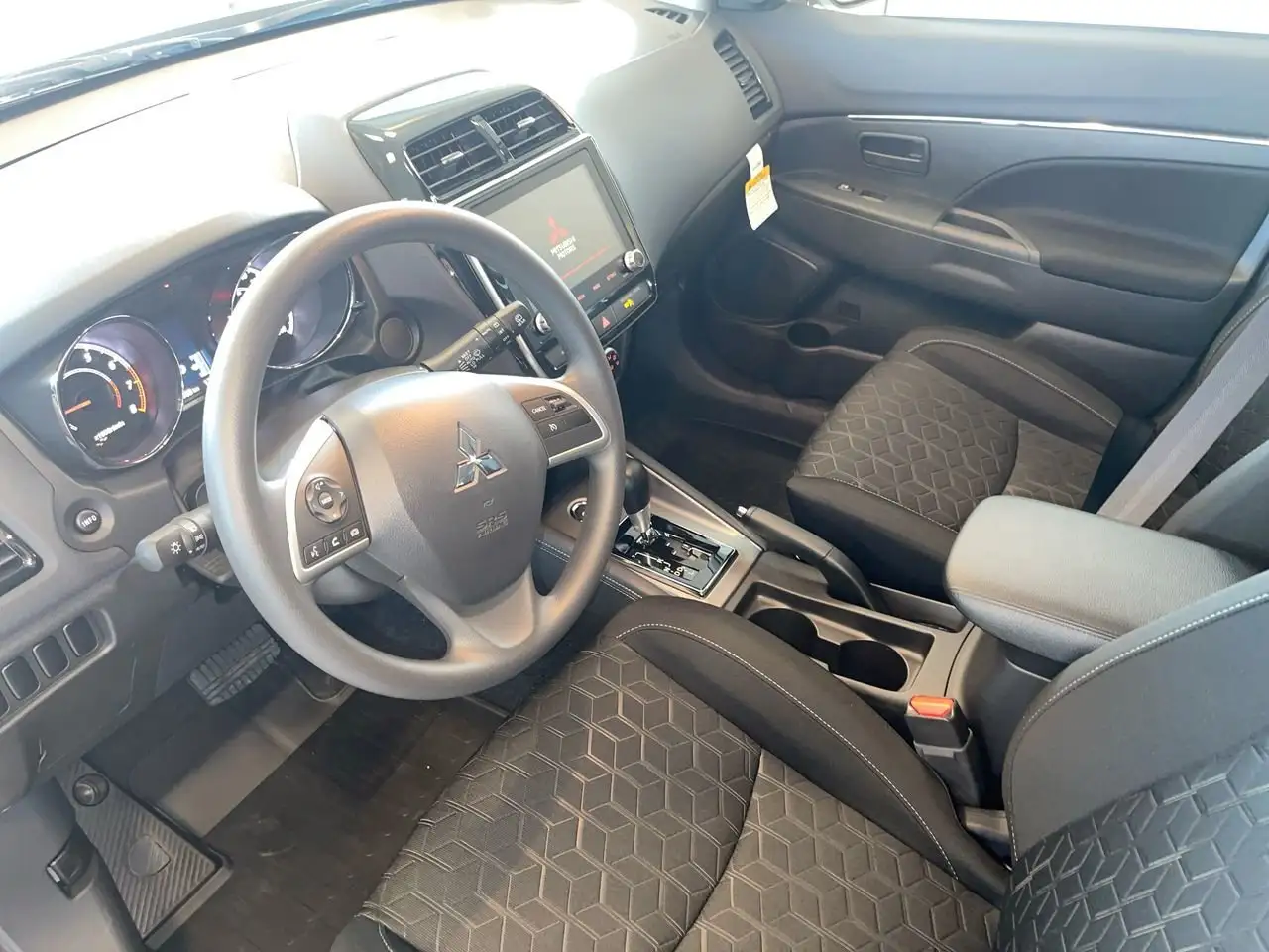 Mitsubishi RVR снимка Mitsubishi RVR
