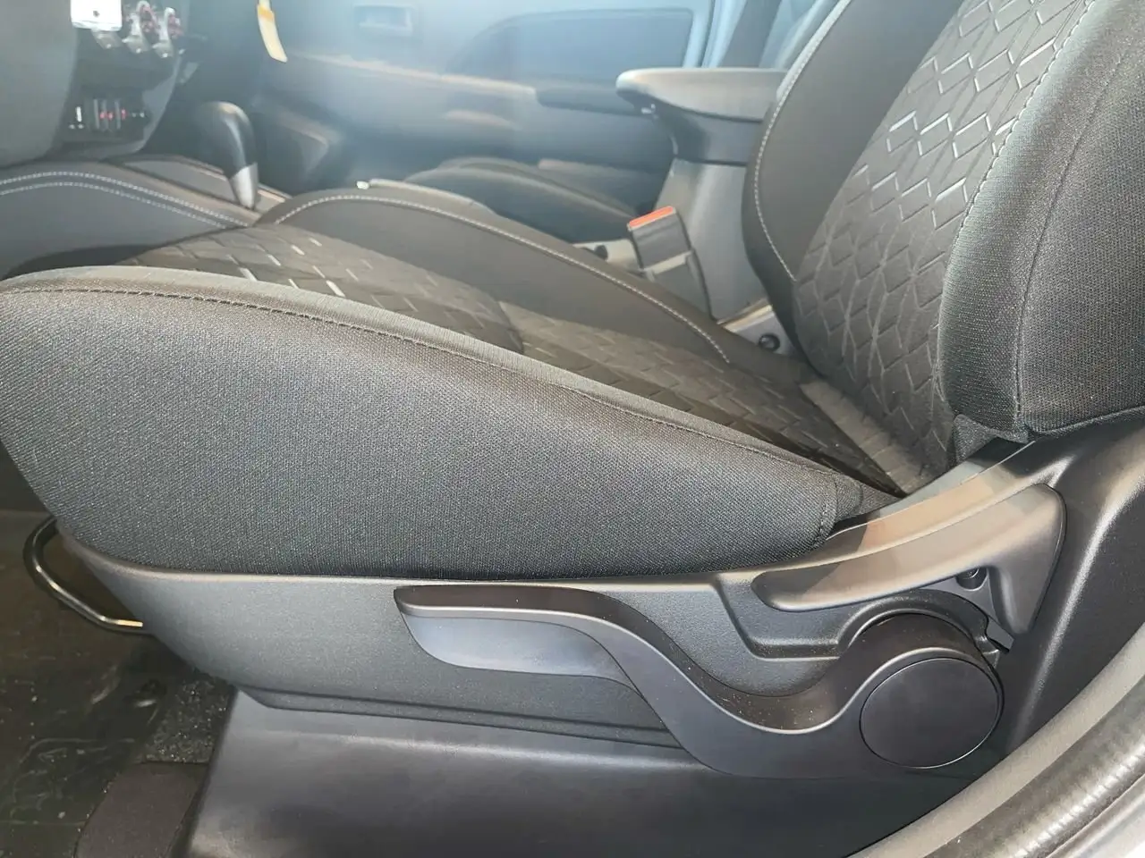 Mitsubishi RVR снимка Mitsubishi RVR