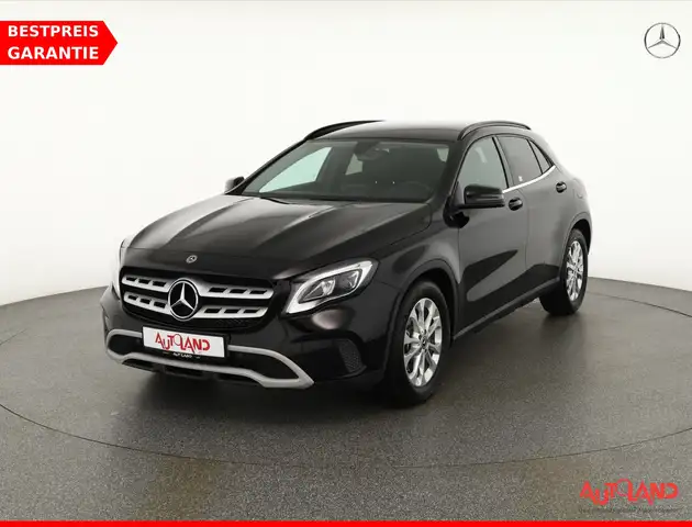 Mercedes-Benz GLA 180 Style LED Navi Sitzheizung AHK