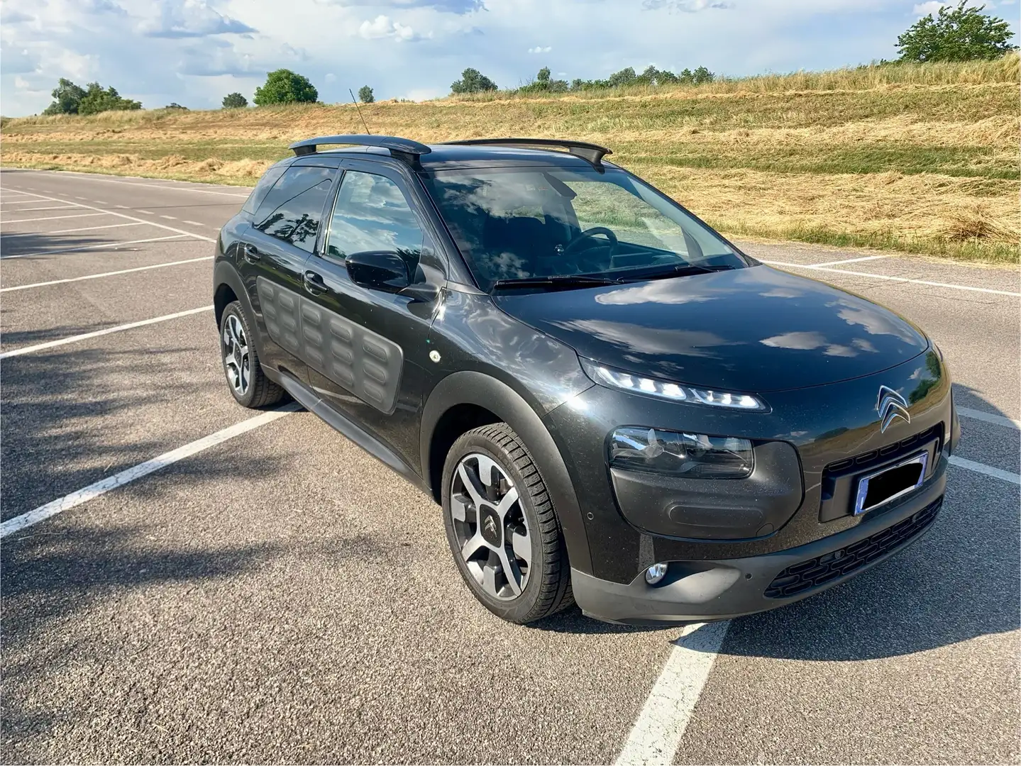 Citroen C4 Cactus 1.6 blue HDi Nero - 2