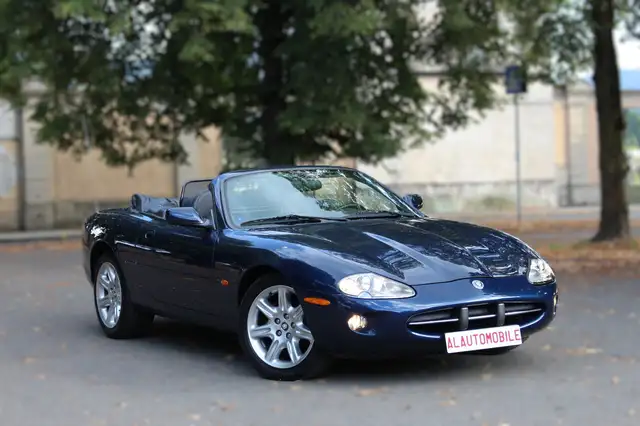 Jaguar XK8 Convertible 4.0 * Sapphire Blue* Service completo*
