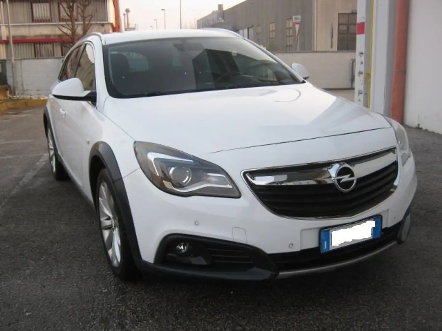 Opel Insignia CT 2.0 CDTI 170CV Country Tourer Motore Rotto Bianco - 2