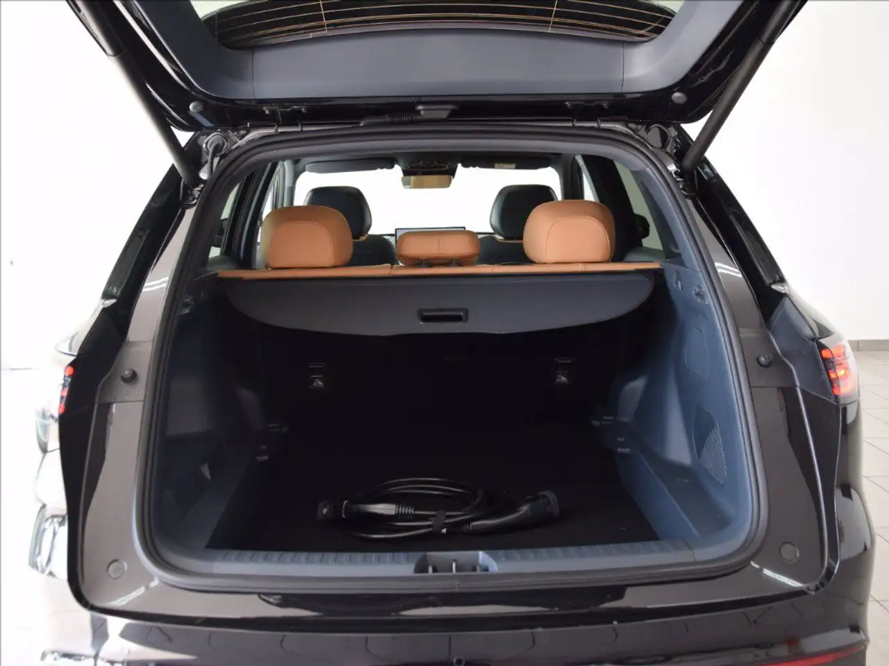 Geely Starray EM-i 2025 — фото 9