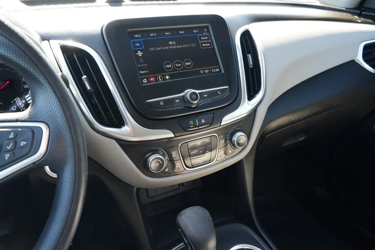Chevrolet Equinox снимка Chevrolet Equinox