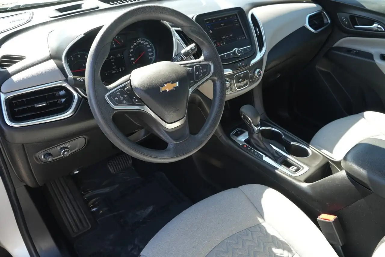 Chevrolet Equinox снимка Chevrolet Equinox