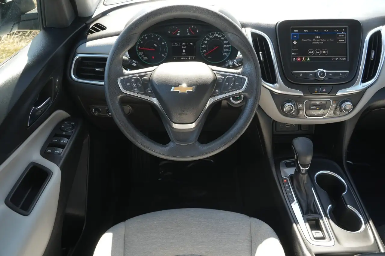 Chevrolet Equinox снимка Chevrolet Equinox