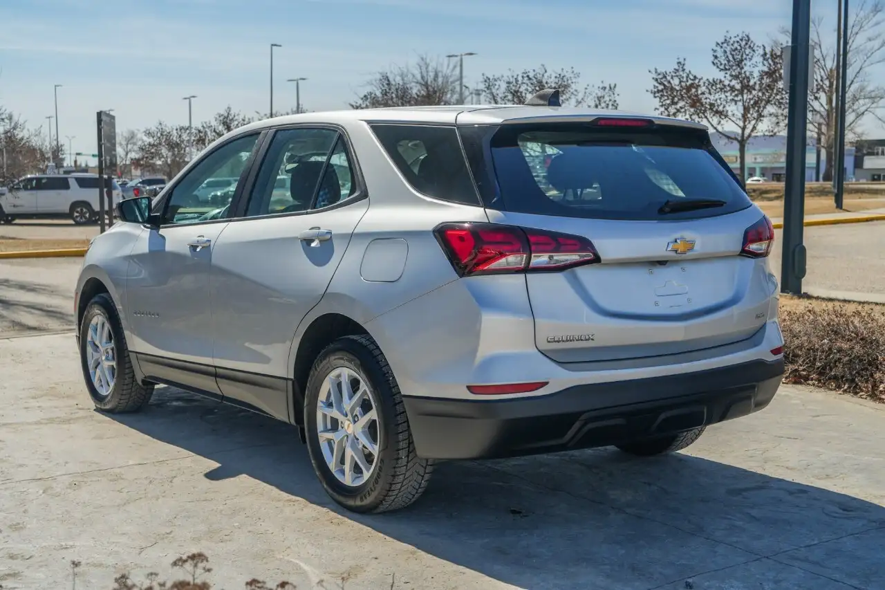 Chevrolet Equinox снимка Chevrolet Equinox