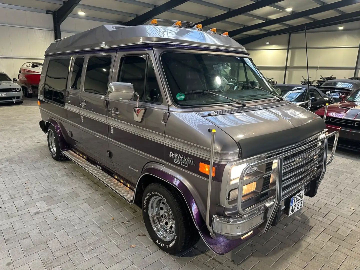 Chevrolet Chevy Van G20 Explorer Limited TÜV Neu H Kennz Argent - 2