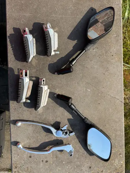 Suzuki GSR 600 - foto 4