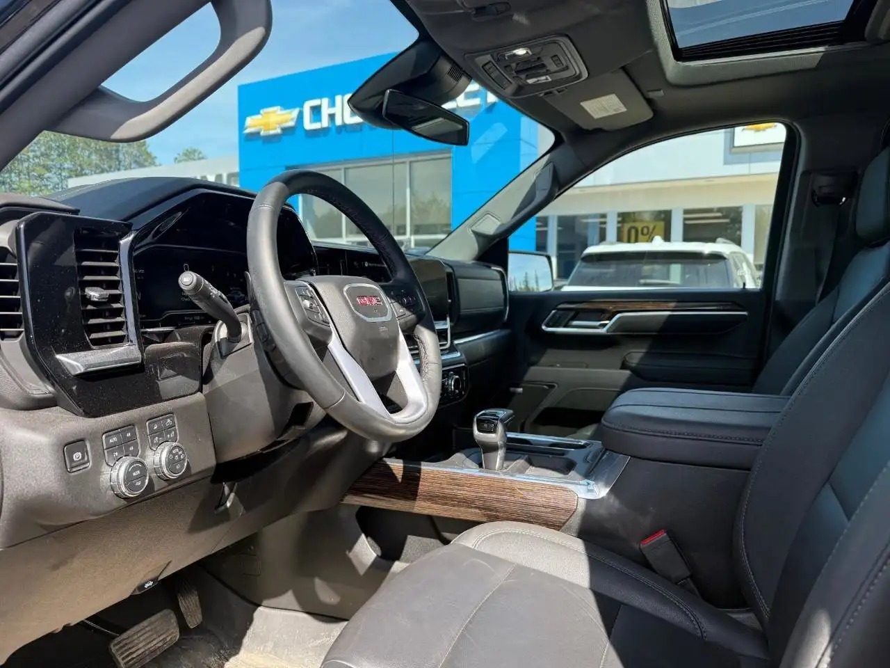 GMC Sierra 1500 снимка GMC Sierra 1500