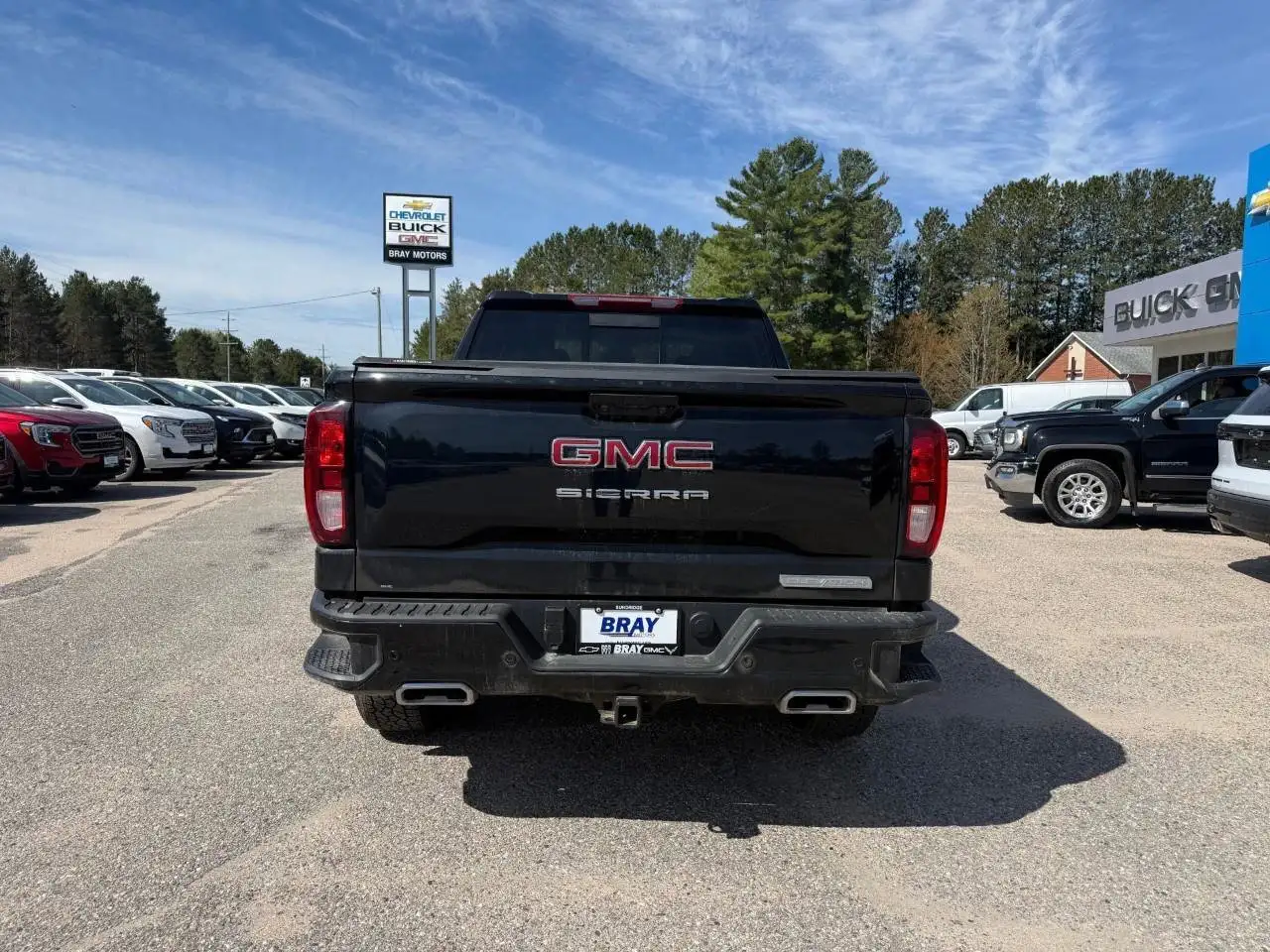 GMC Sierra 1500 снимка GMC Sierra 1500