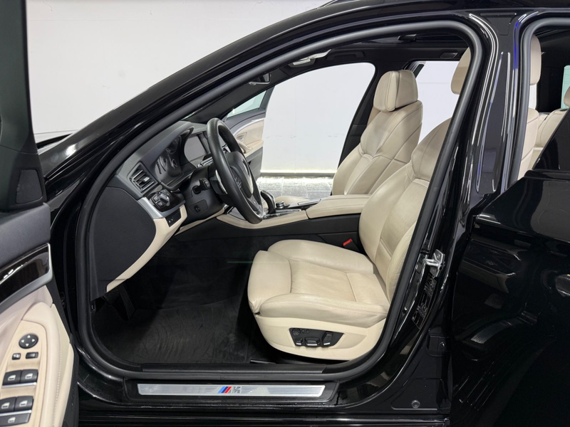 BMW 550 i M Touring 1HND PANO HUD 360° MEMORY KEY XEN — photo 8