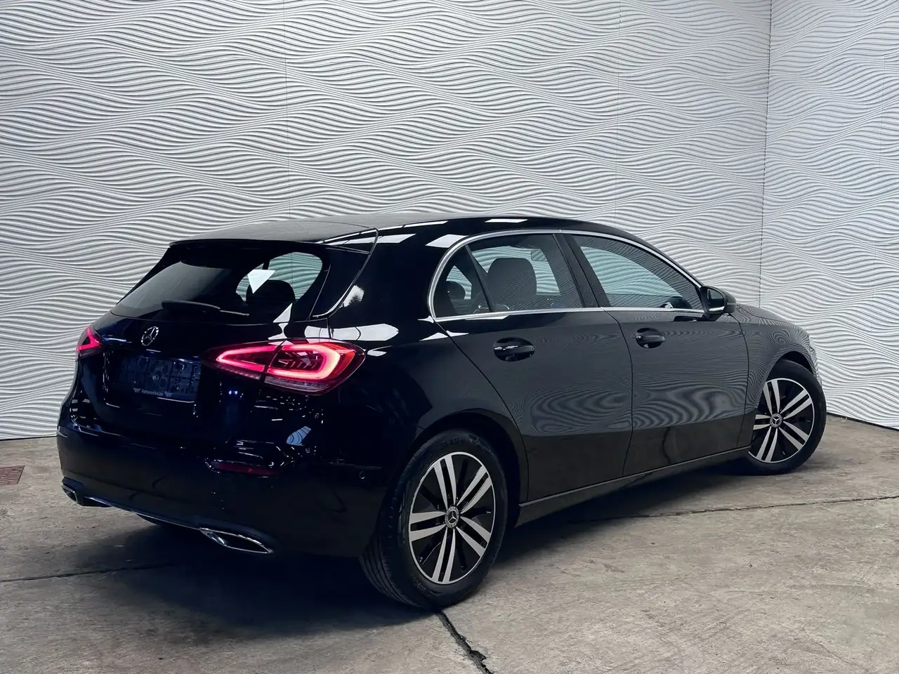 Mercedes-Benz A-Class 180d*AUT*CARPLAY*CAMERA*ZTLVERW.*, миниатюра 13