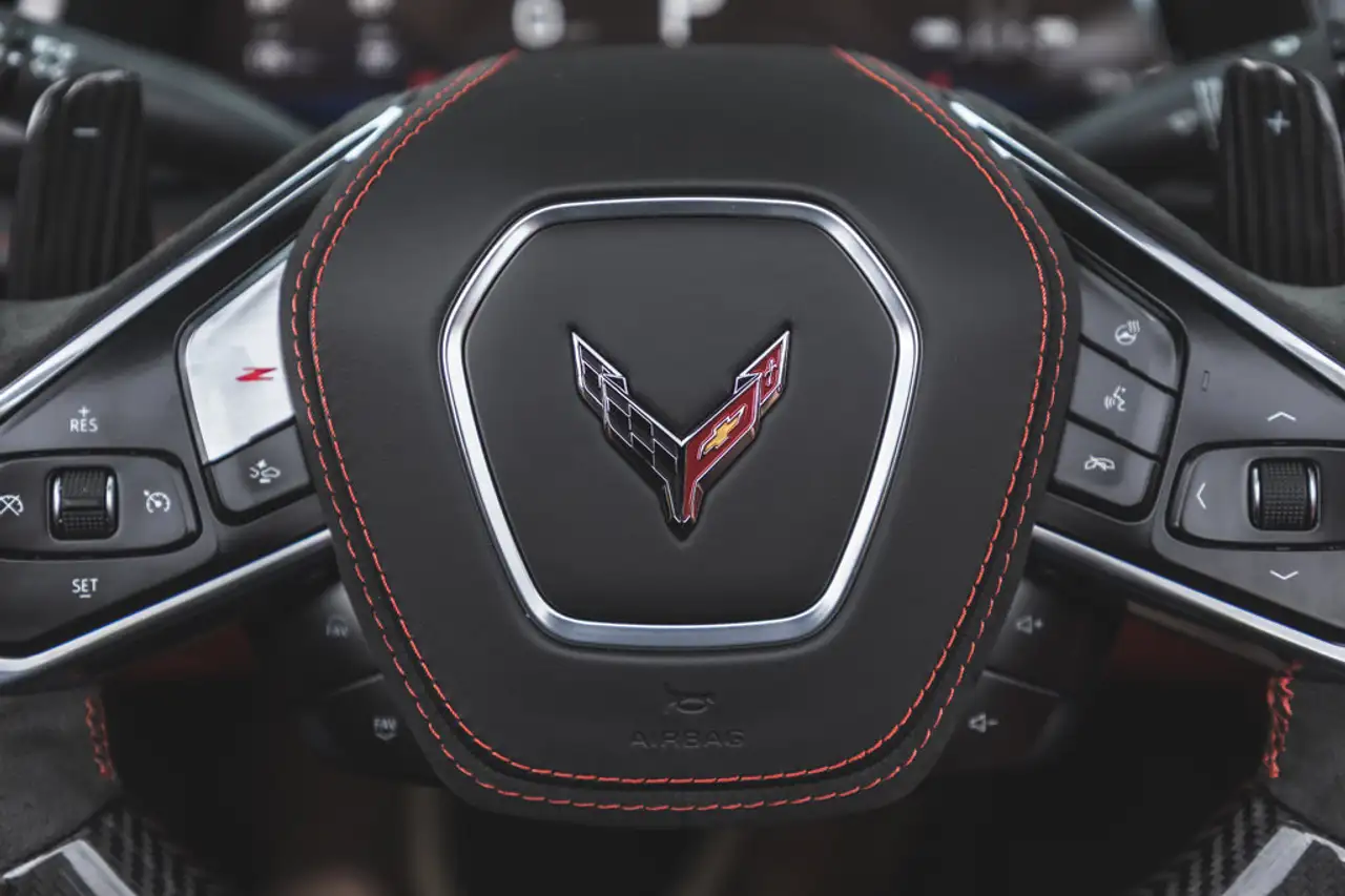 Chevrolet Corvette снимка Chevrolet Corvette