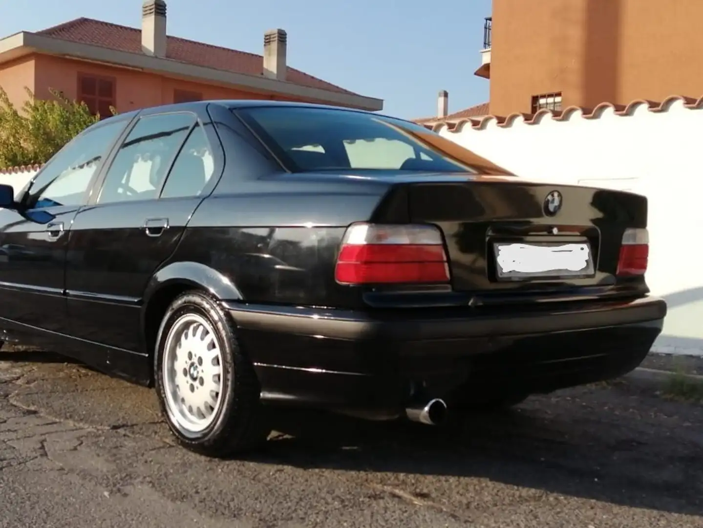 BMW 318 318i Europa - 2