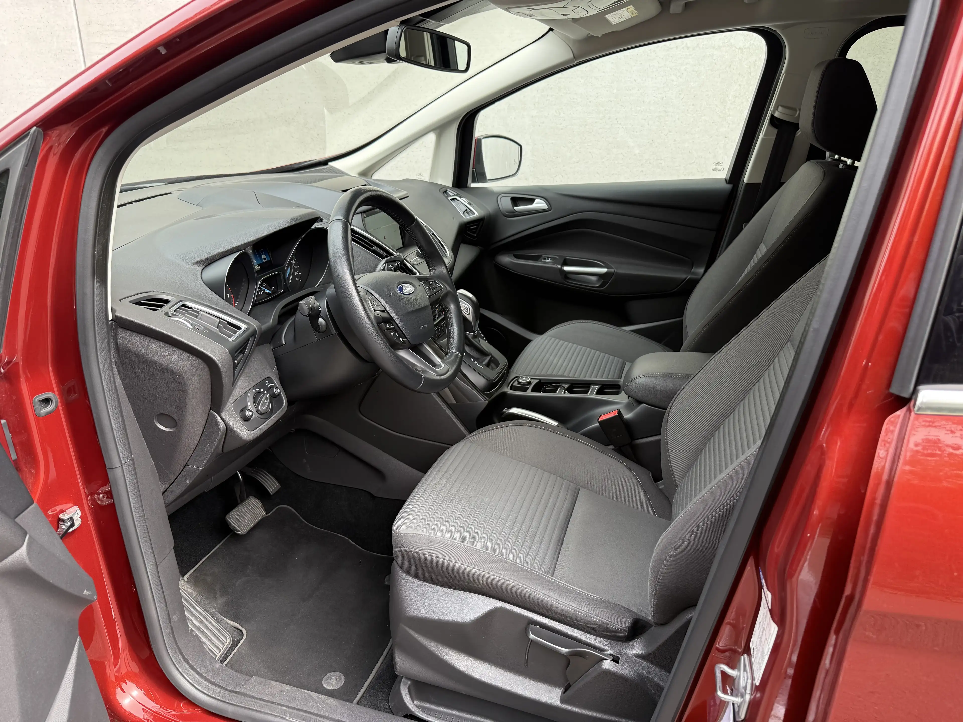 Ford Grand C-Max 1.5 Titanium / Automatique / Full Options ! — photo 9