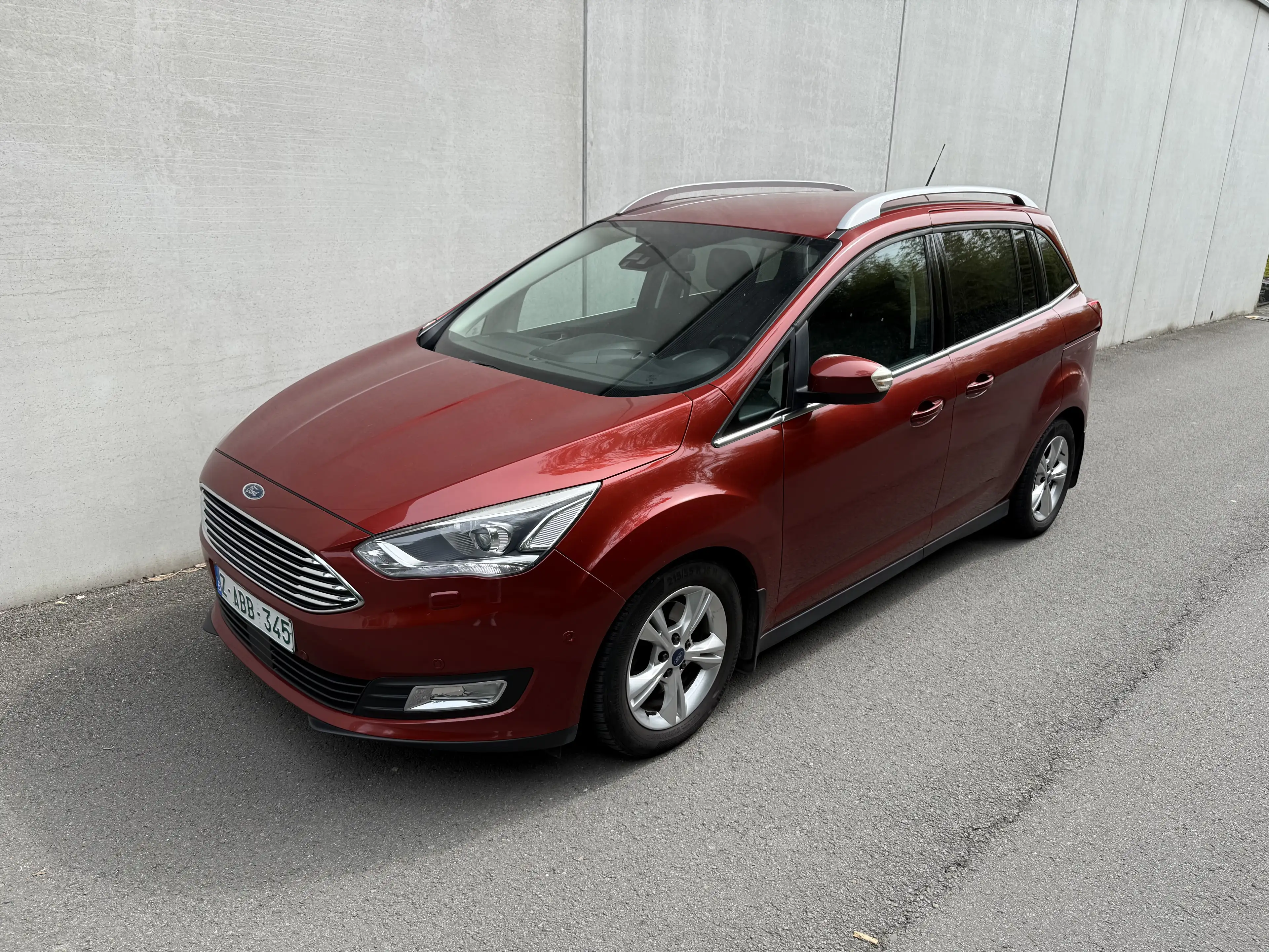 Ford Grand C-Max 1.5 Titanium / Automatique / Full Options !