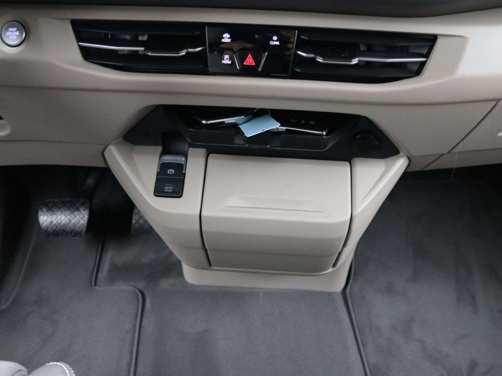 Volkswagen T7