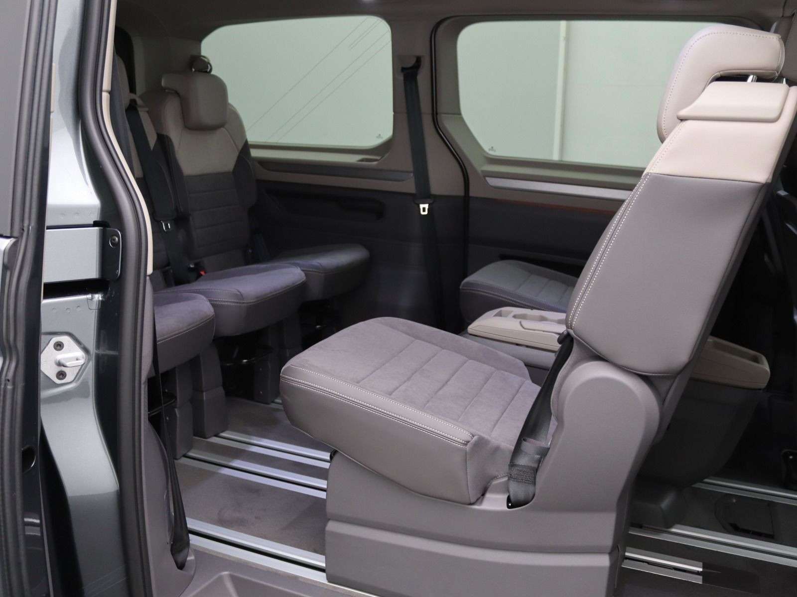 Volkswagen T7