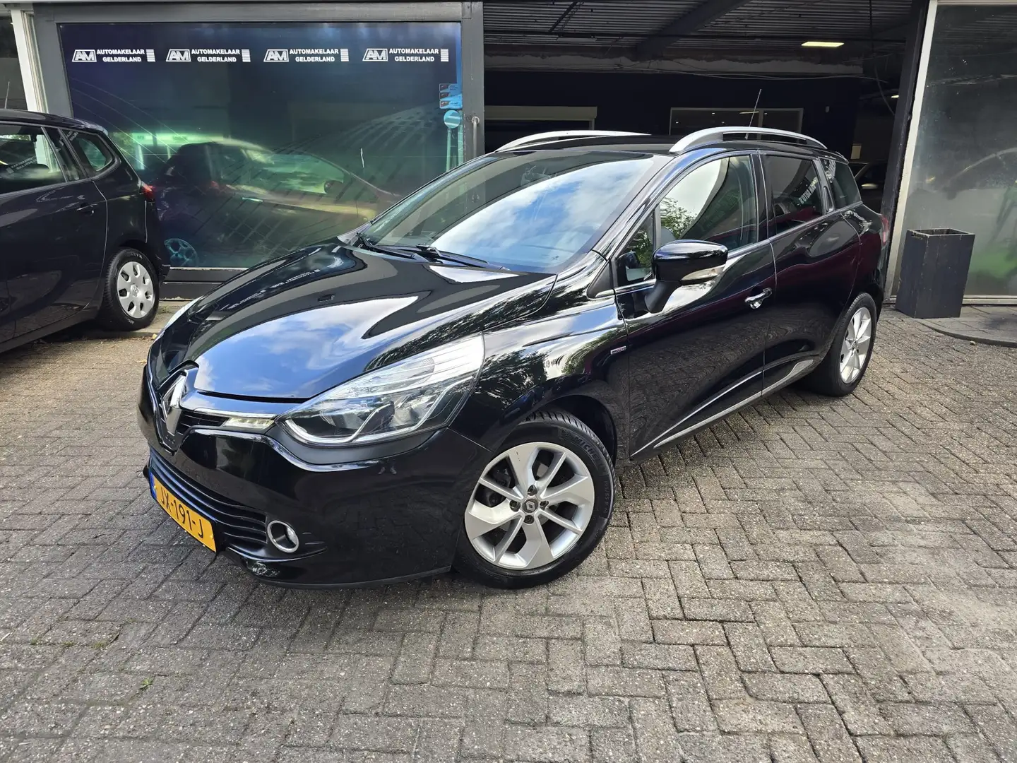 Renault Clio Estate 0.9 TCe Limited | 2E EIGENAAR | 12MND GARAN Zwart - 1