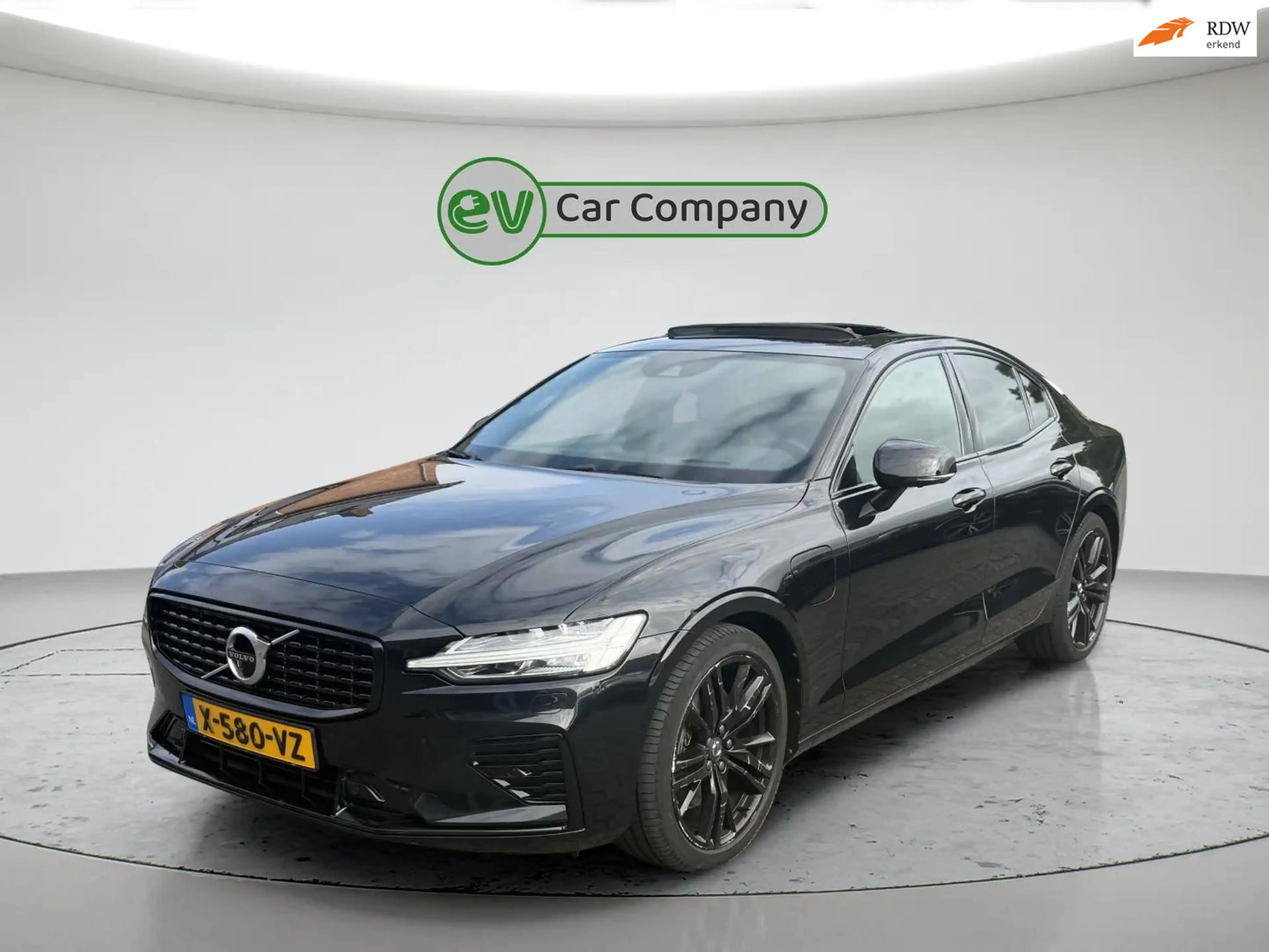 Volvo S60 2.0 Recharge T8 AWD R-Design | Bowers & Wilkins |