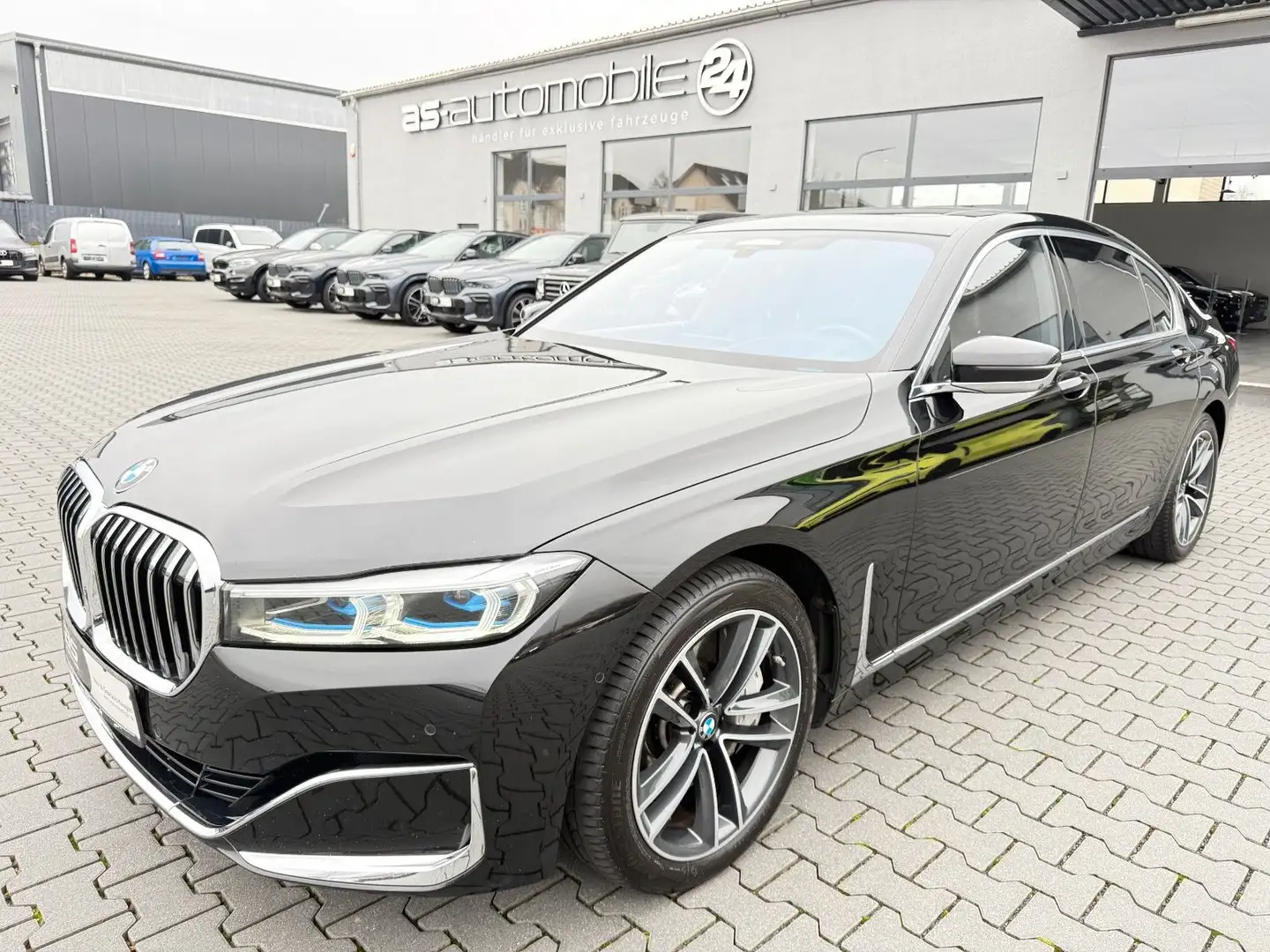 BMW 750 i*Lang*xDrive*Individual*3xTV*360°ACC*HUD*H&K Noir - 2