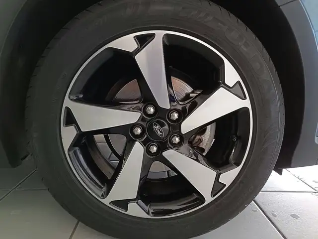 Ford Focus view 11
