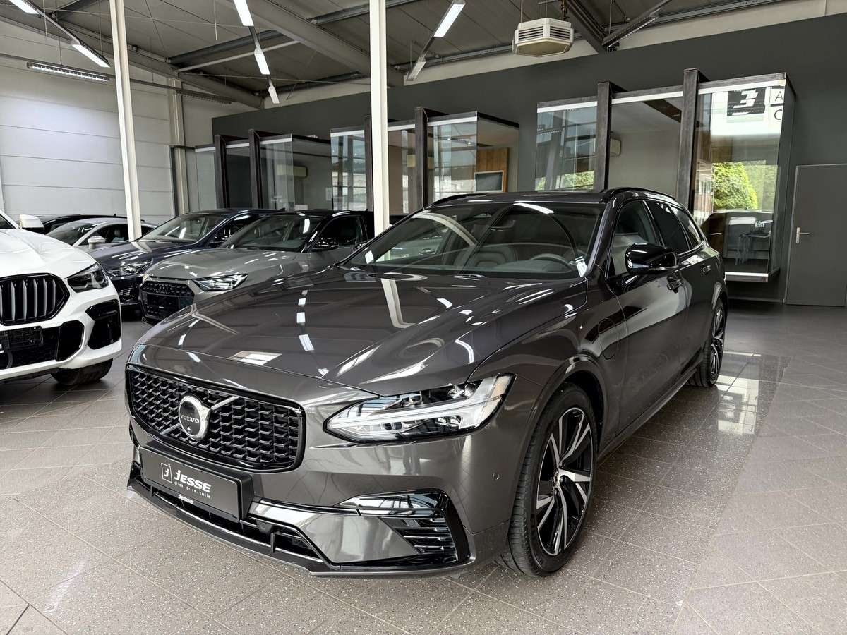 2023 Volvo V90
