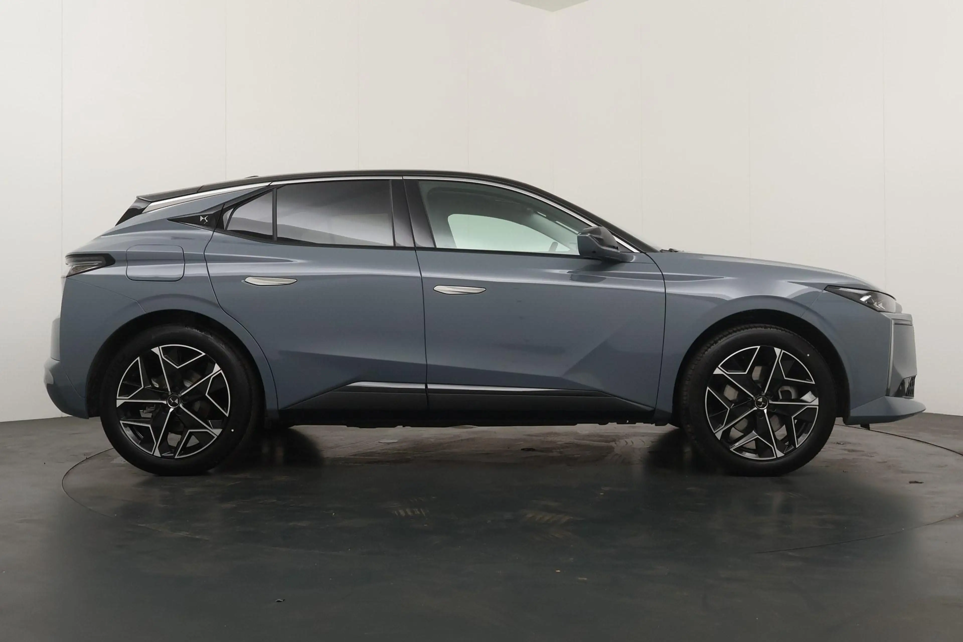 DS Automobiles DS 4 No 1.6 PHEV Pallas Comfort Tech Pack | Leder bekle — photo 4