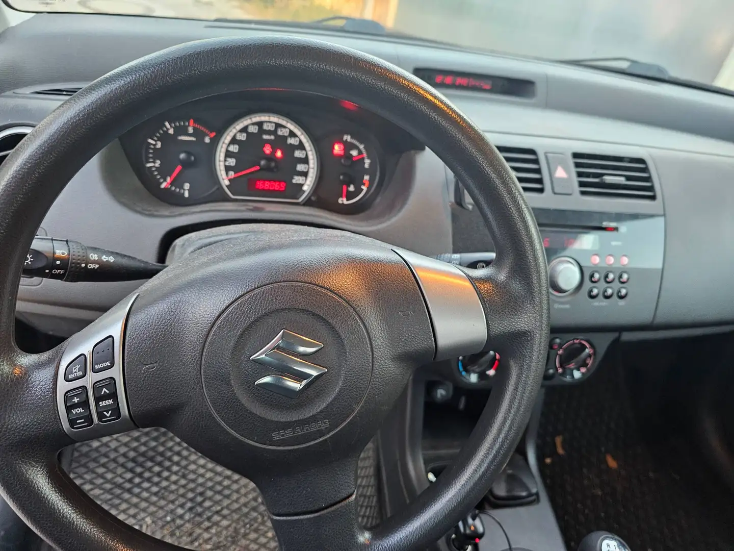 Suzuki Swift Swift 1,3 GL DDis GL Orange - 2