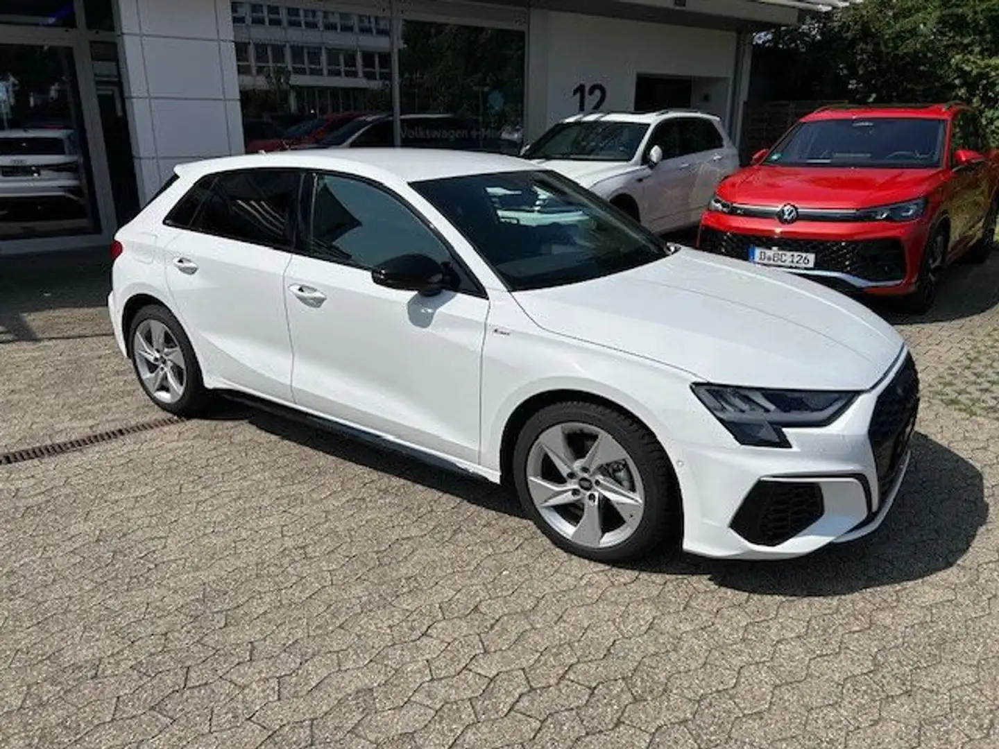 Audi A3 Sportback 30 TFSI S line Bianco - 2