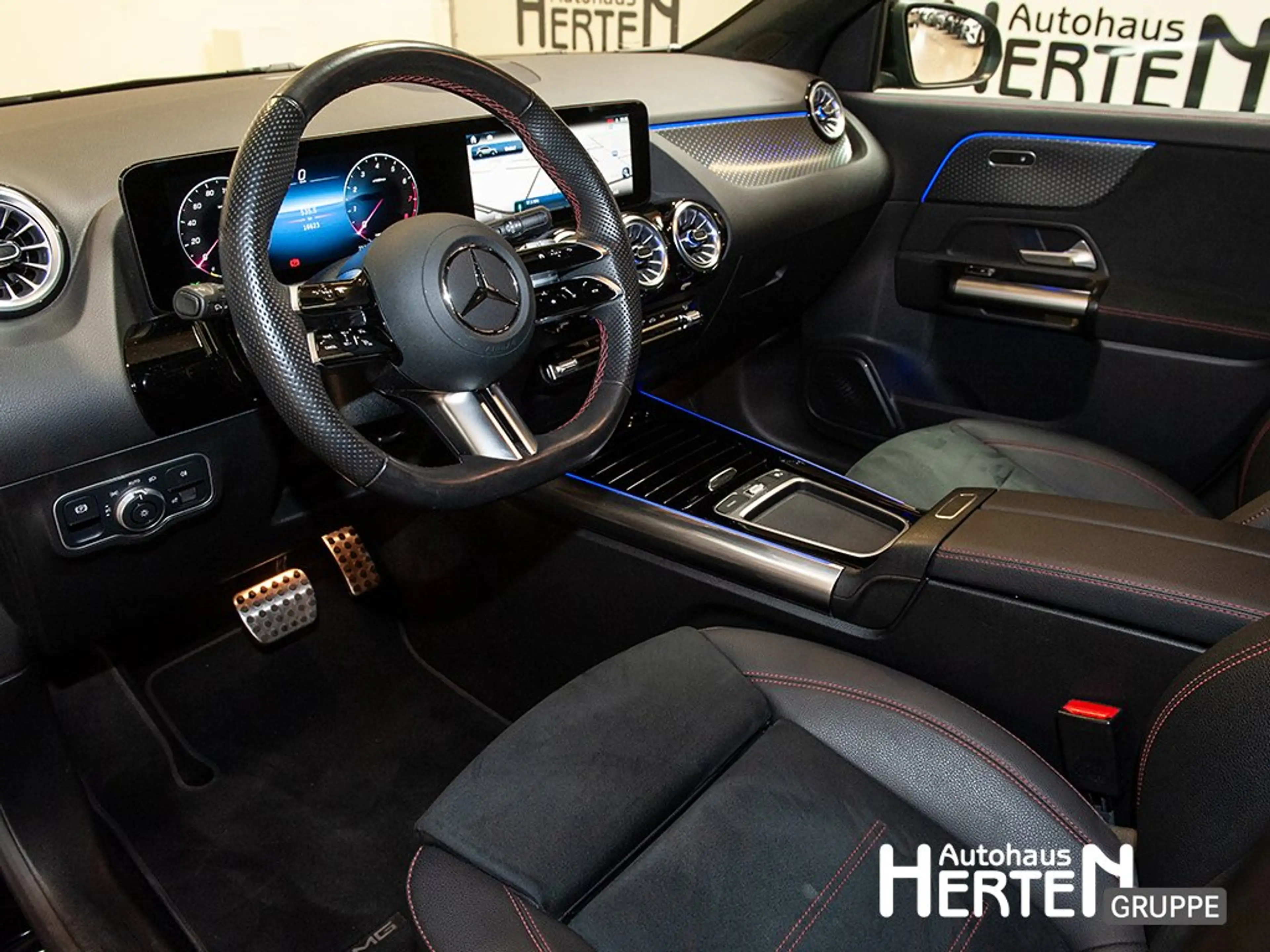 Mercedes-Benz GLA 200 + EDITION AMG+NIGHT+360°+AHK+KEYLESS+AMBI — photo 8