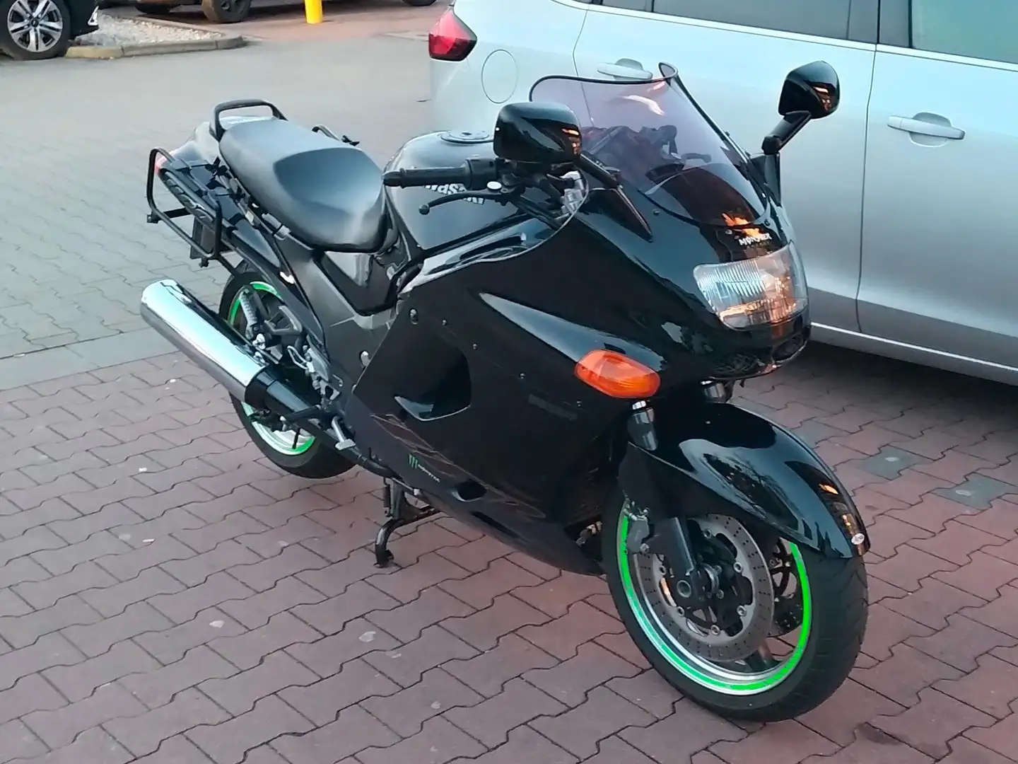 Kawasaki ZZR 1100 Чёрный - 1