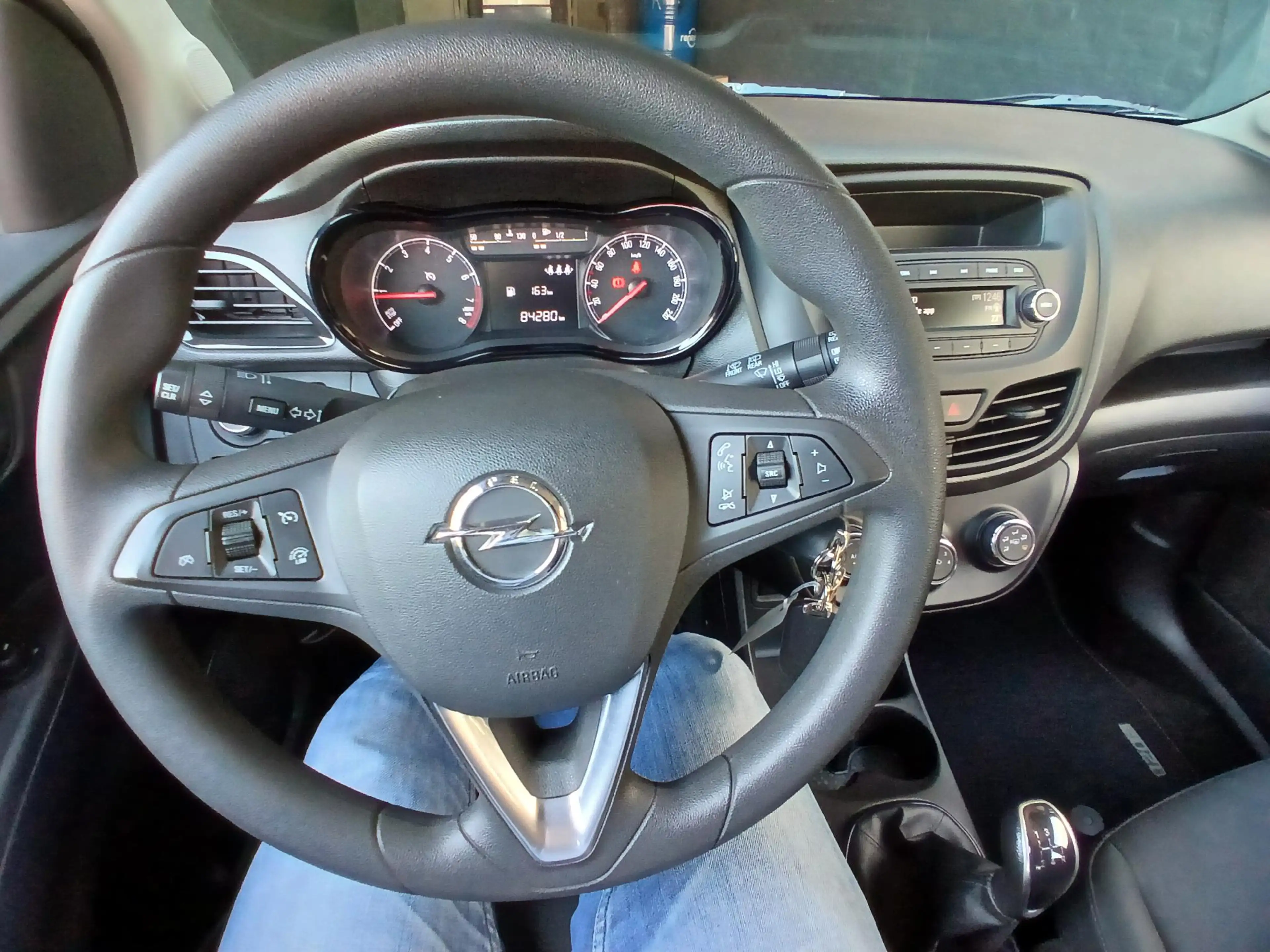 Opel Karl 1.0 ecoFLEX 120 Jaar Edition — photo 14