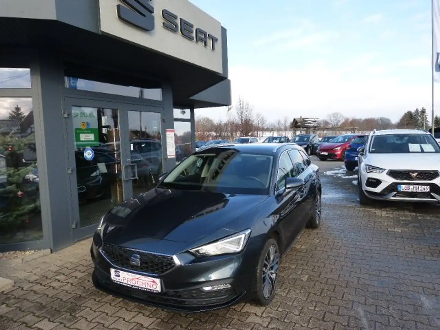 SEAT Leon XCELLENCE LEON Sportstourer 1.5 TSI ACT Grau - 1