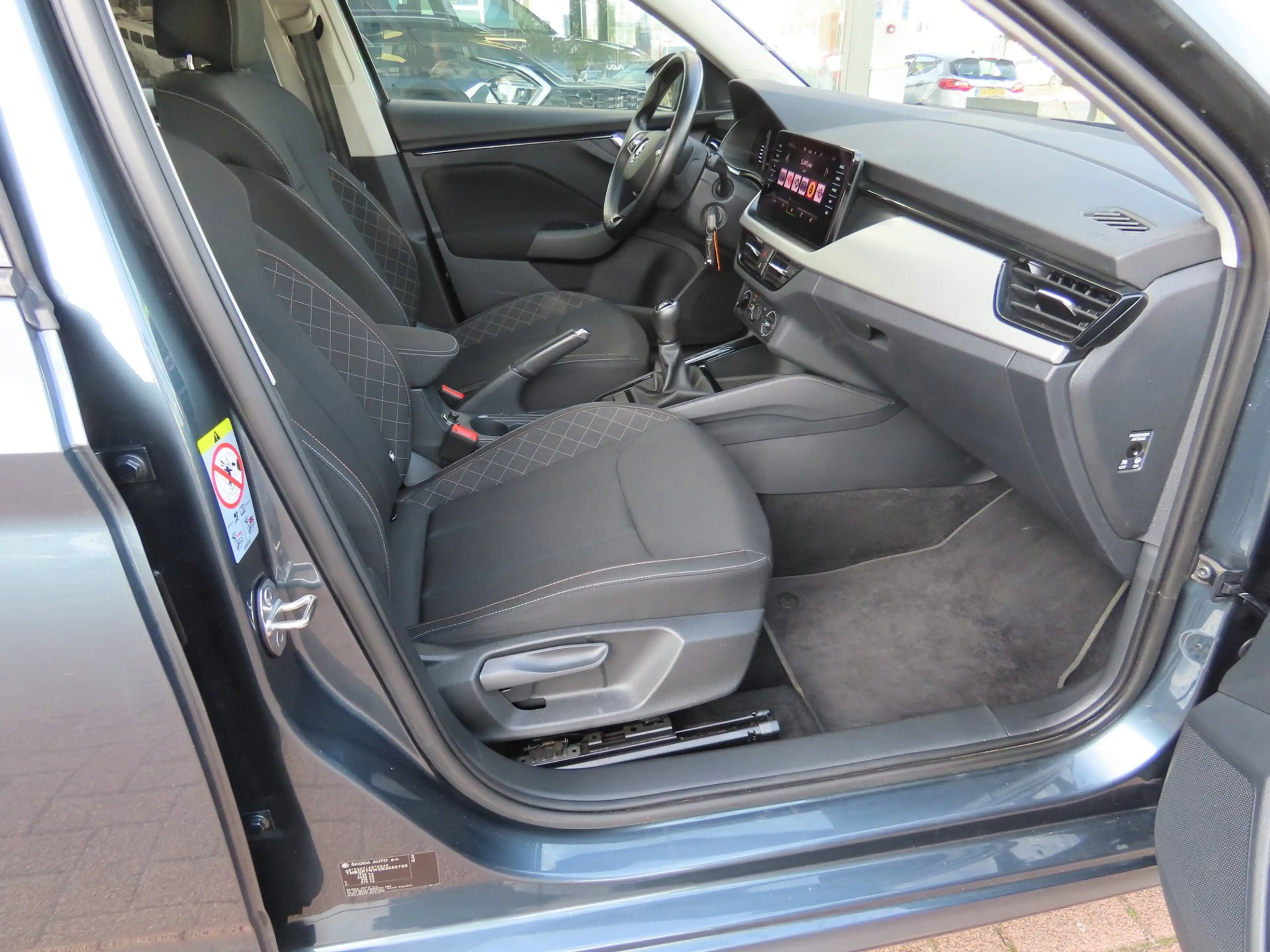 Skoda Kamiq 1.0 TSI Ambition Lage KM Navi LED PDC Digi dashboa — photo 8