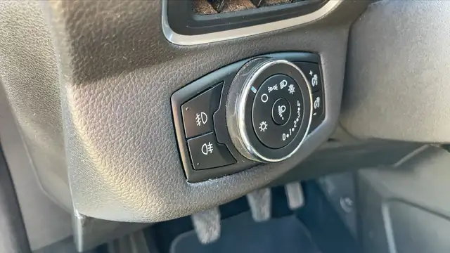 Ford B-Max view 13