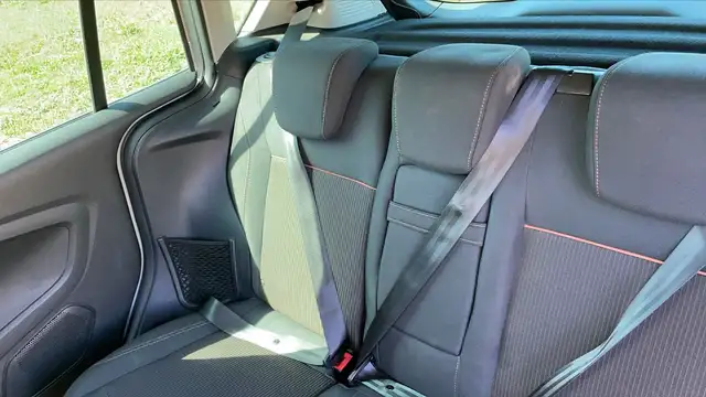 Ford B-Max view 9