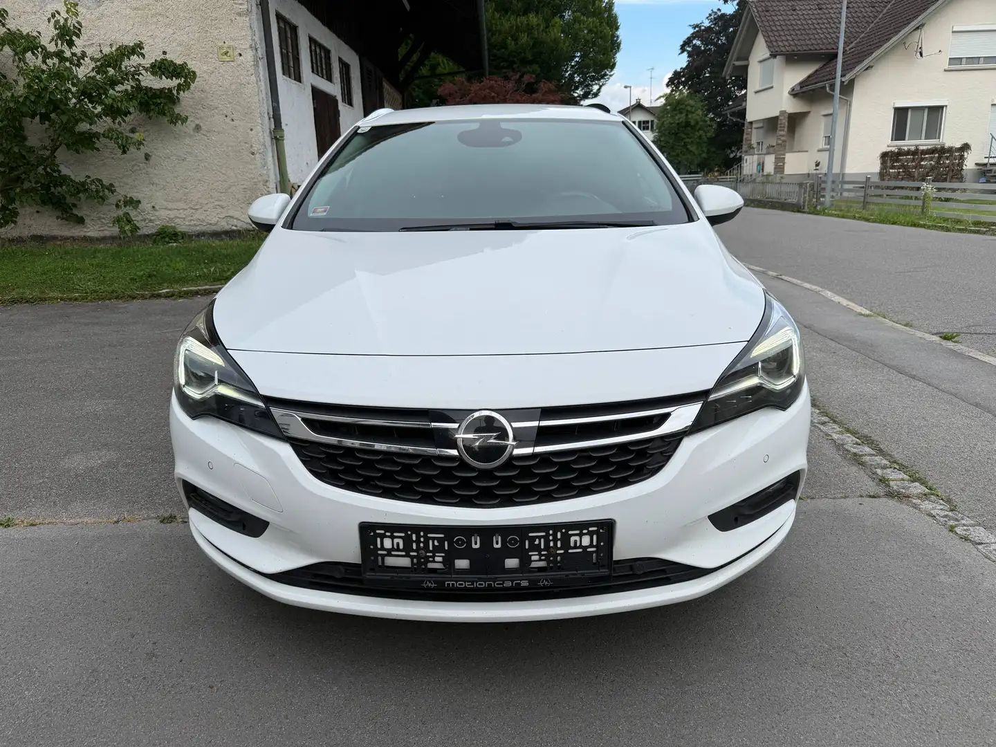 Opel Astra Astra ST 1,6 CDTI Dynamic Aut. S/S Dynamic Weiß - 2