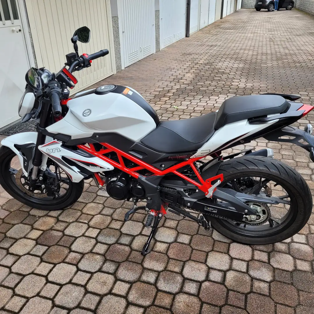 Benelli BN 125 altro Alb - 1