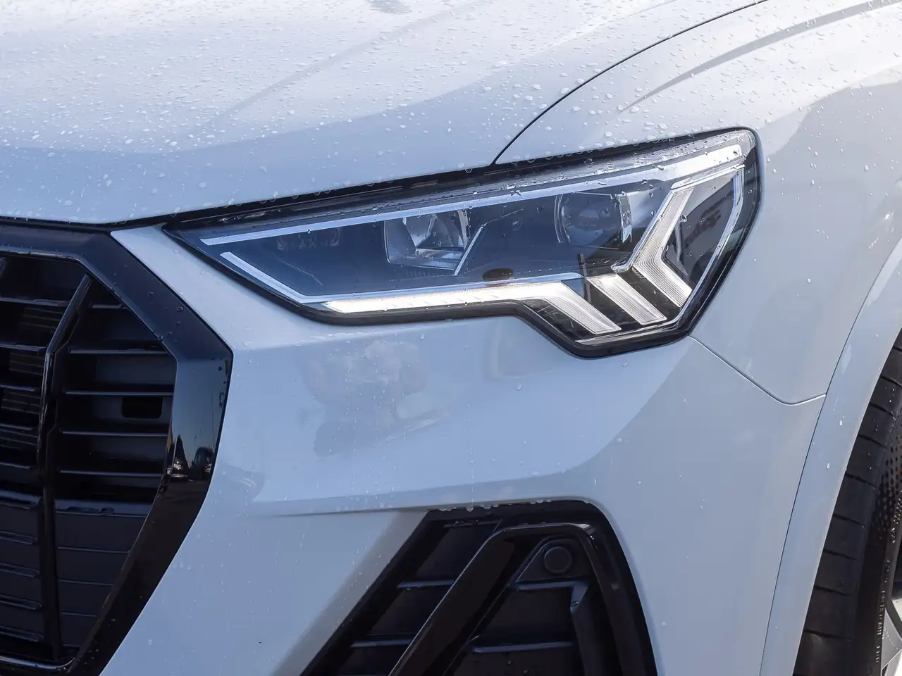 Audi Q3 S line 35TDI Stronic Navi LED ACC Panorama, миниатюра 11