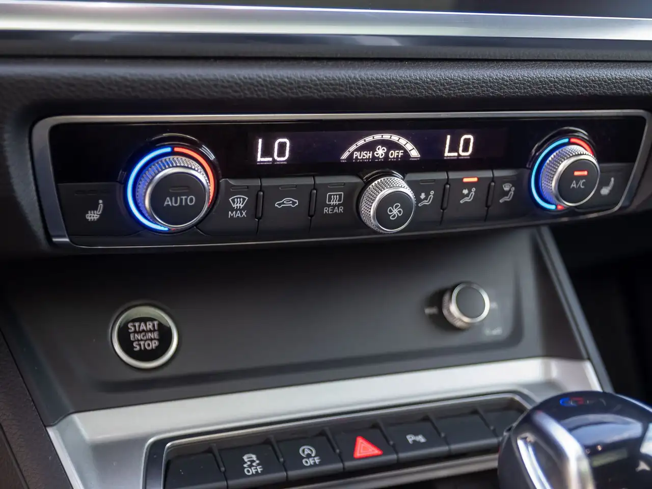 Audi Q3 S line 35TDI Stronic Navi LED ACC Panorama, миниатюра 21