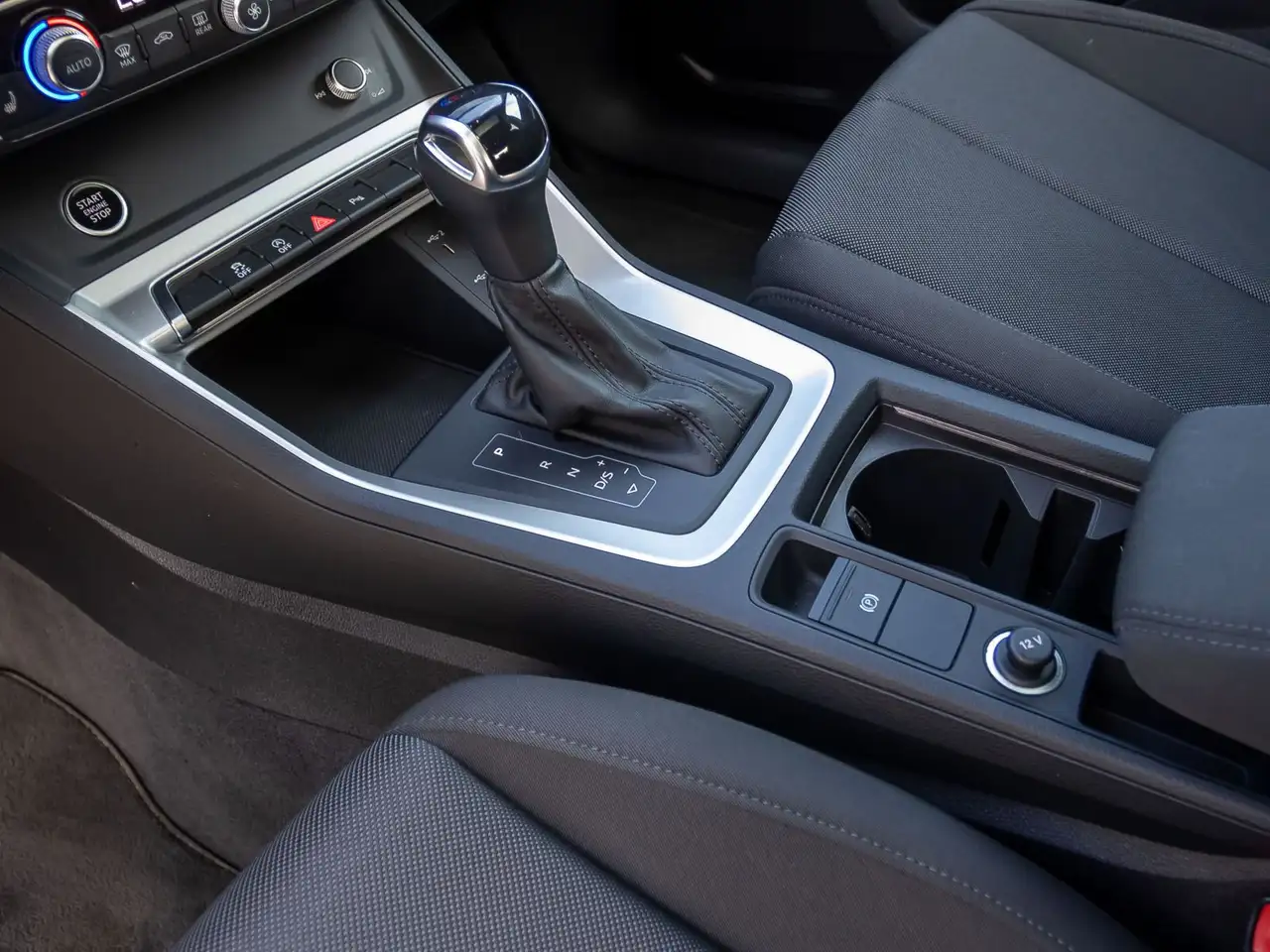 Audi Q3 S line 35TDI Stronic Navi LED ACC Panorama, миниатюра 19