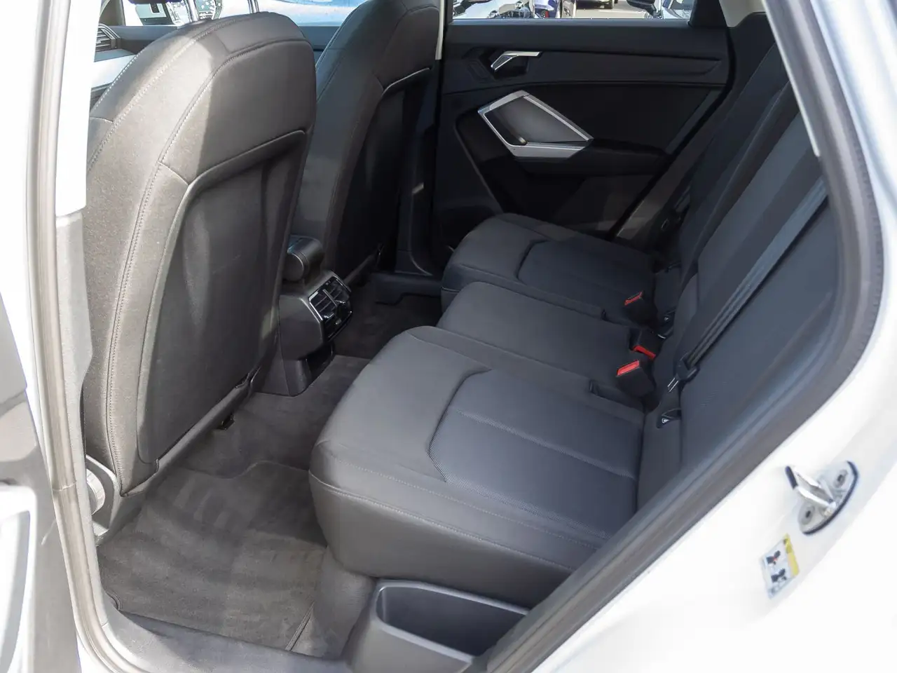 Audi Q3 S line 35TDI Stronic Navi LED ACC Panorama, миниатюра 24