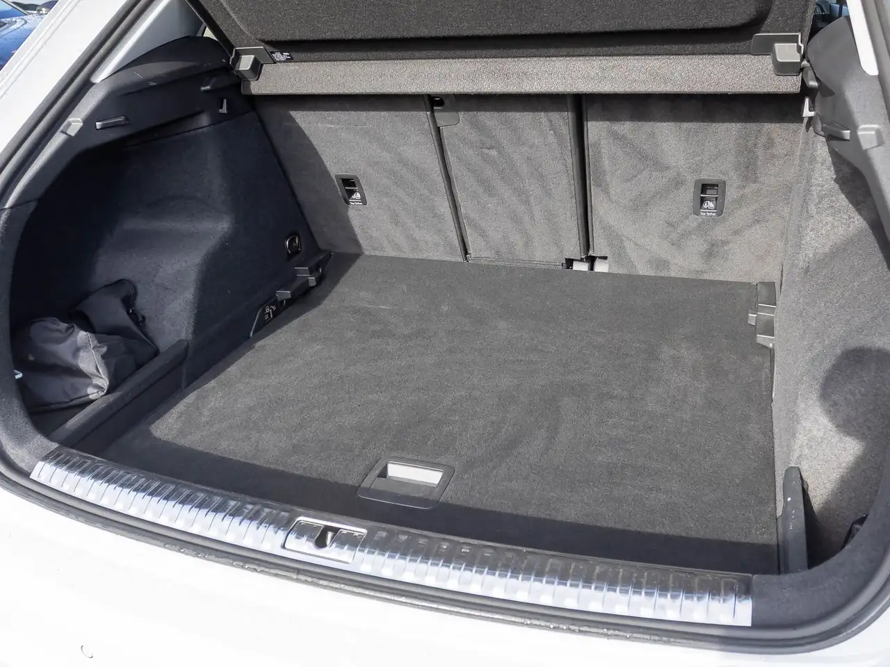Audi Q3 S line 35TDI Stronic Navi LED ACC Panorama, миниатюра 26