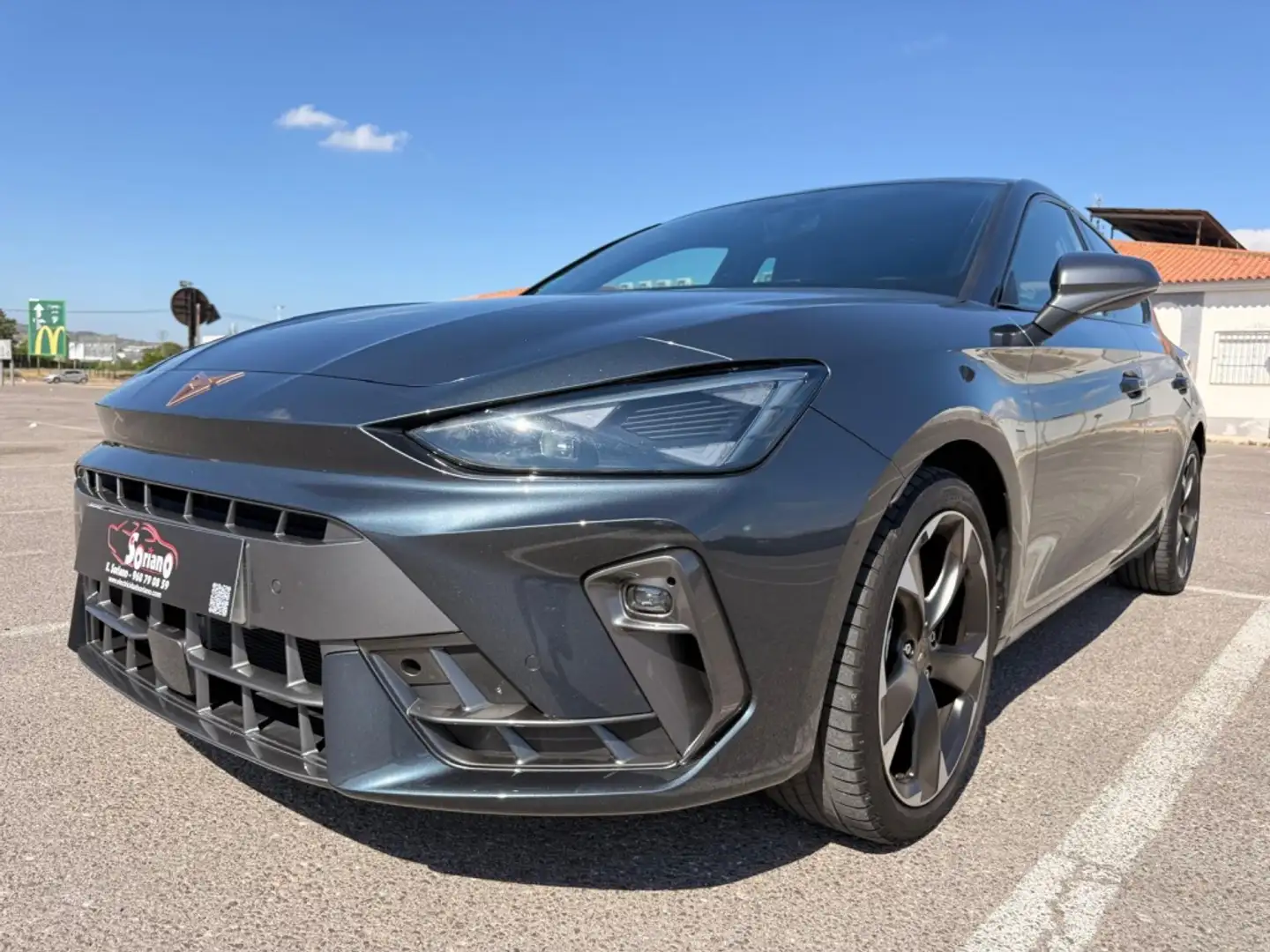 CUPRA Leon 1.5 TSI e-Hybrid 150kW DSG Negro - 2