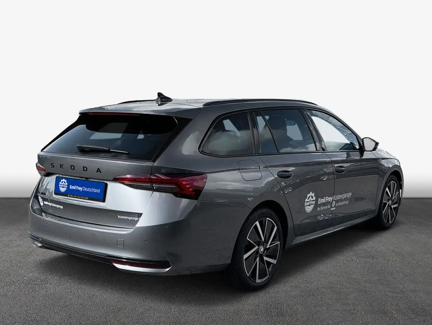 Skoda Octavia Combi 2.0 TDI DSG Sportline Grau - 2